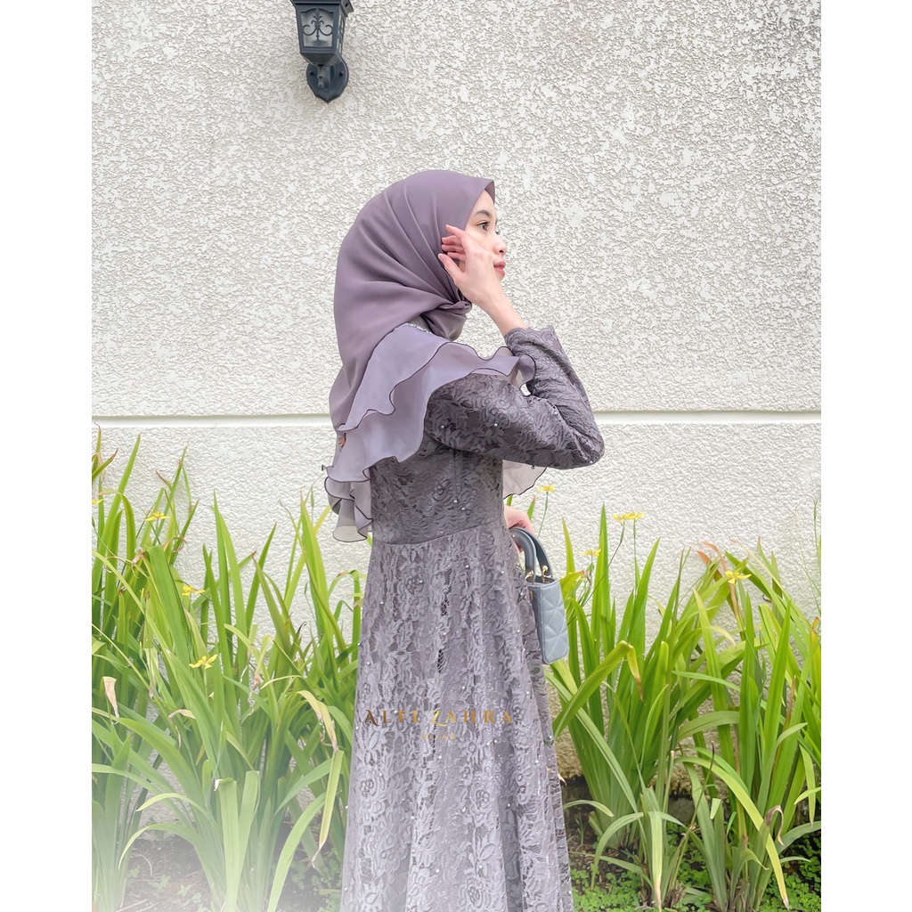 (PRE-ORDER) Dahlia Dress Brokat