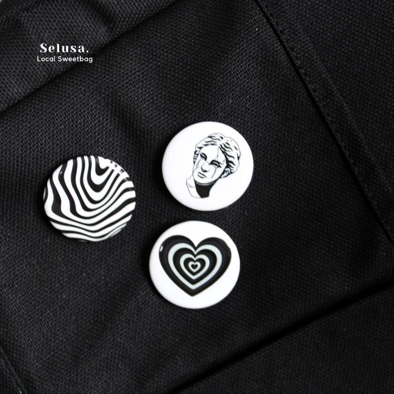 SELUSA PIN AESTHETIC (PIN HANYA BISA DIBELI DENGAN TAS SELUSA)