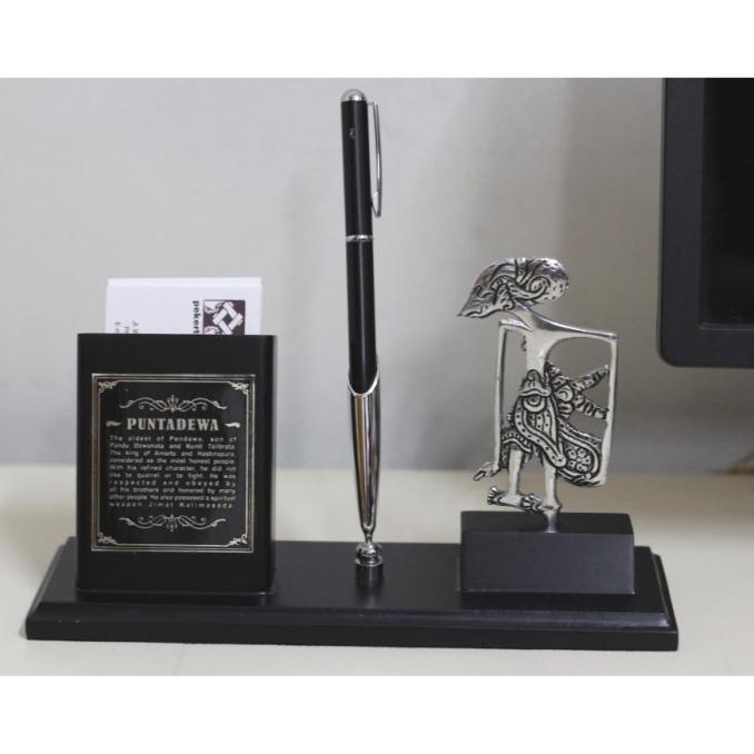 

Tempat pulpen dan kartu nama wayang werkudara