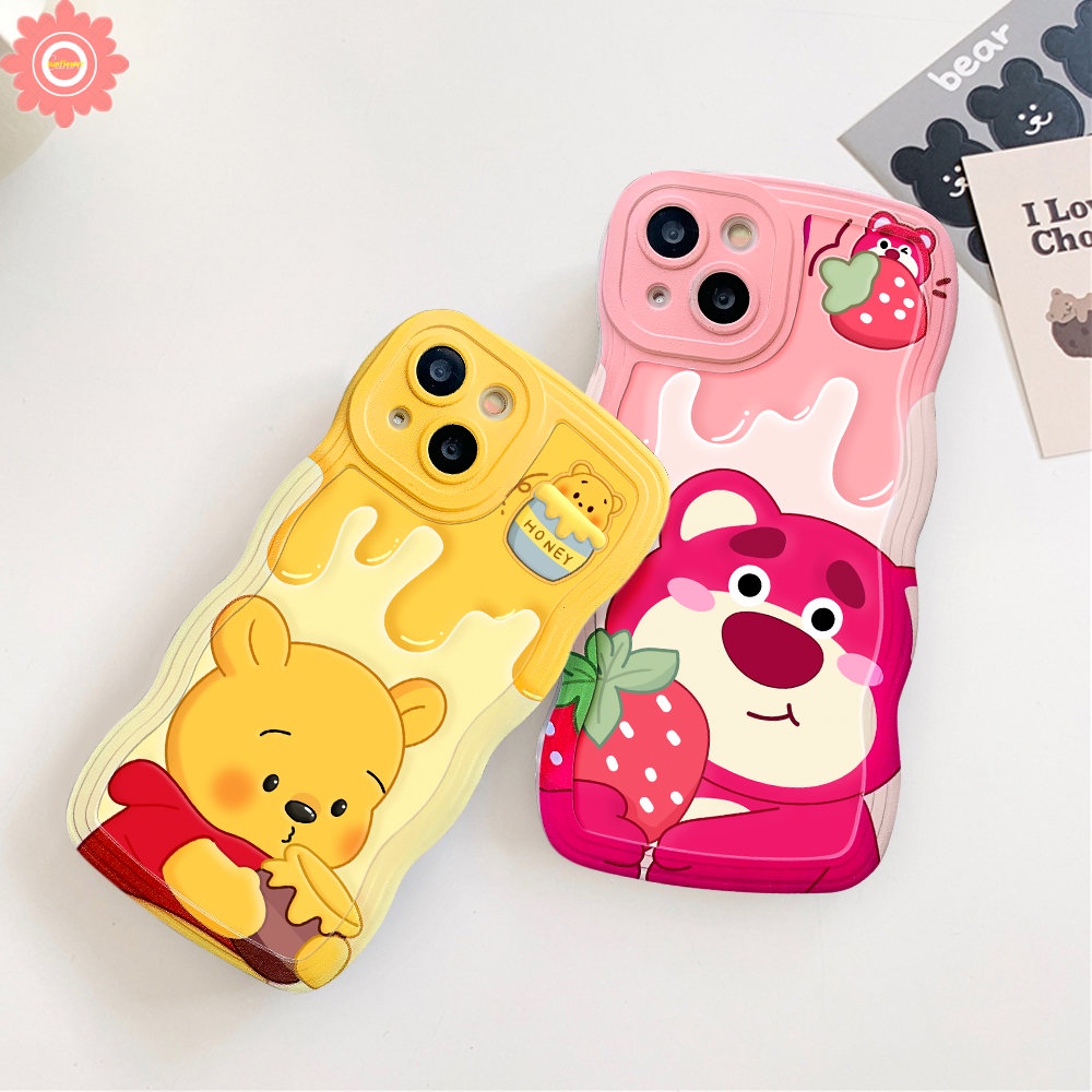 Kartun Manyo Strawberry Bear Case Kompatibel Untuk iPhone 7Plus XR 11 13 12 14 Pro Max X XS Max 6s 14 7 8 6 Plus SE 2020 Lucu Winnie The Pooh Lembut Tpu Penutup Tepi Bergelombang