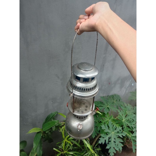 Lampu Minyak Petromak Patromak Lampu jadul lampu lawas antik lampu camping