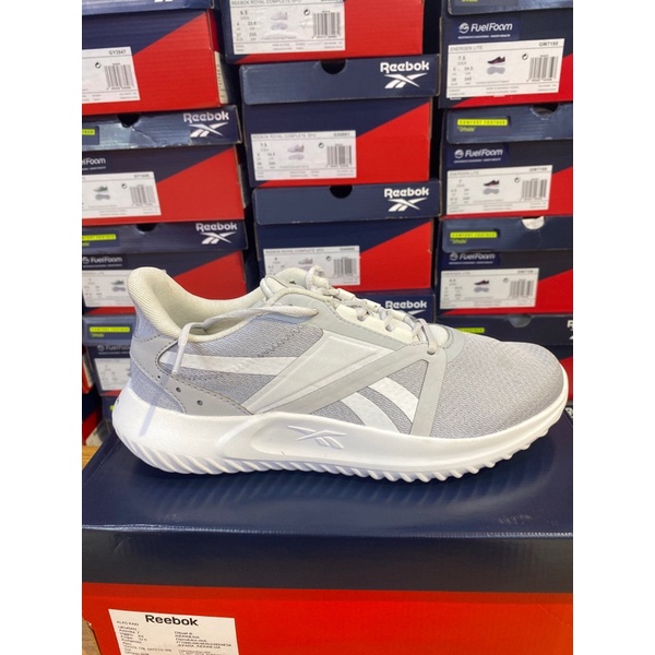 sepatu wanita/ Reebok