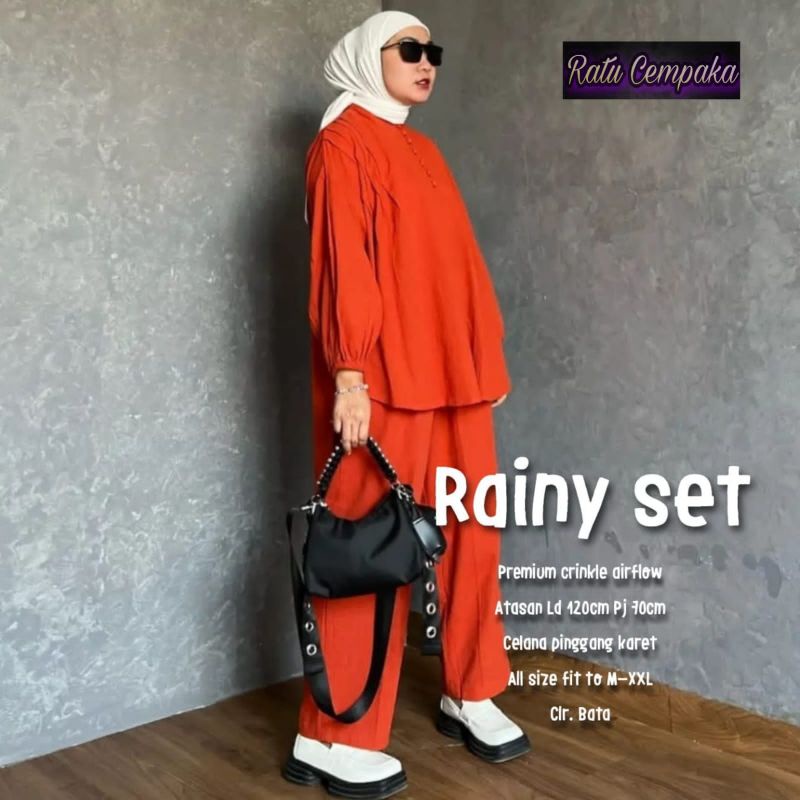 Rainy set by Ratu Cempaka