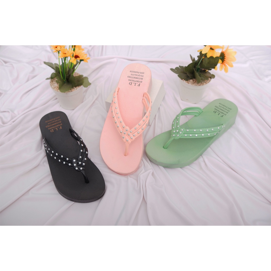 Sandal Jepit Wanita Terbaru Sendal Cewek Bahan Karet