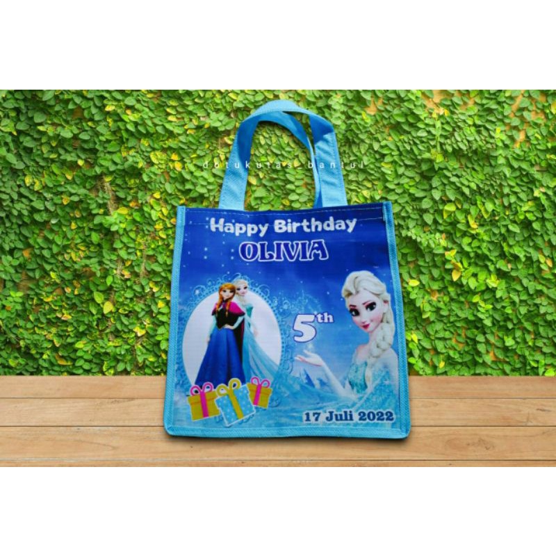 

Tas ulangtahun/Tas souvenir ulangtahun/tas ultah murah/goodiebag ultah