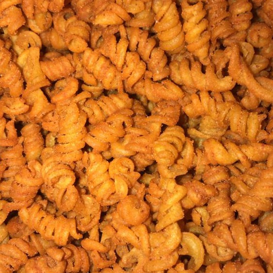 

snack cemilan makaroni spiral ulir kriting balado murah enak 250gr 500gr