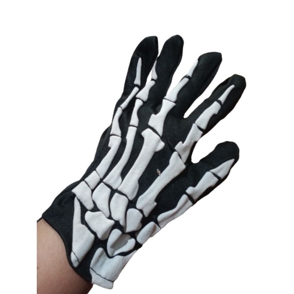 skeleton glove (sarung tangan tengkorak)