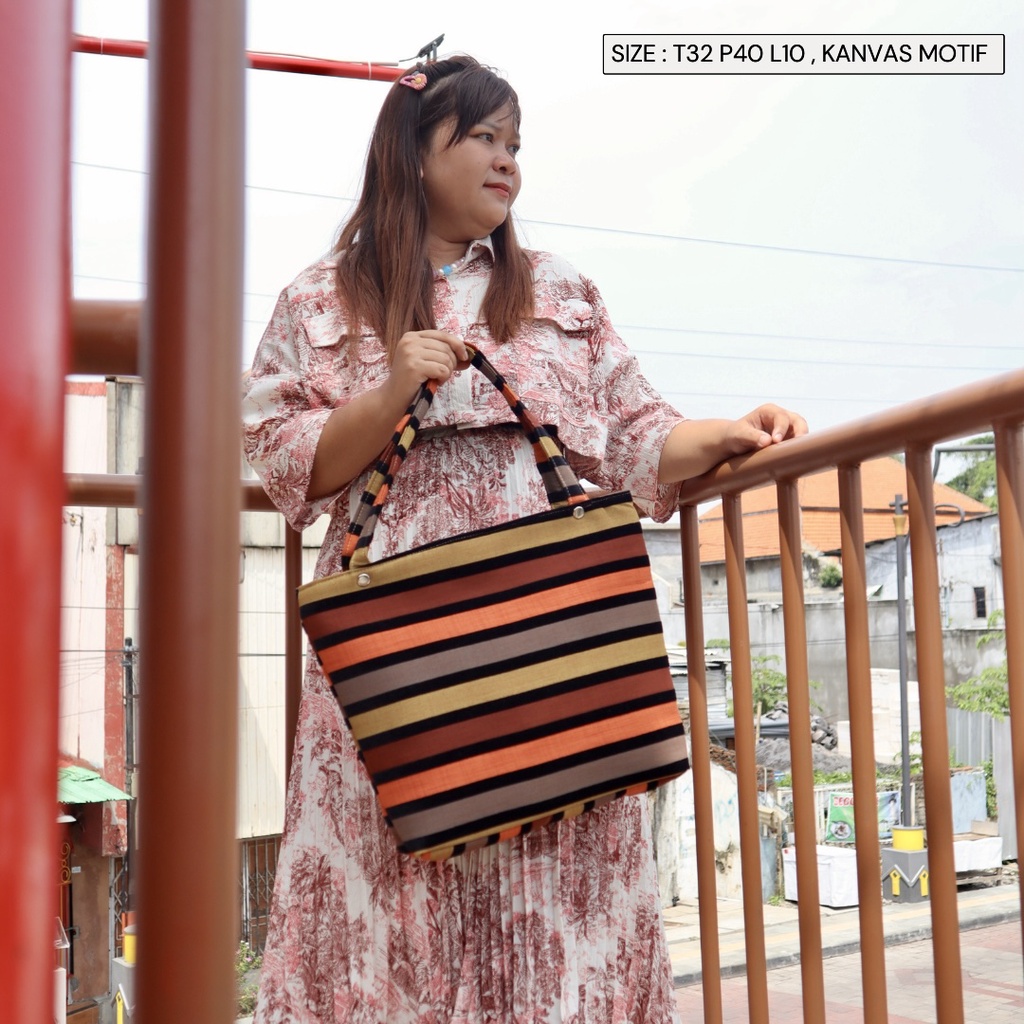 COD in SAJA Totebag fashion krem tali kanvas motif gadis kepang Tas Kuliah dan Pergi Jalan Jalan