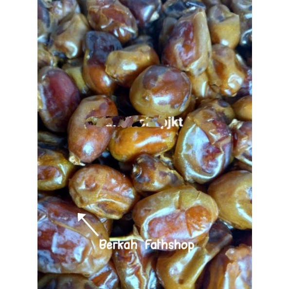 

Kurma khalasl Saad 10 kg Dusan empuk