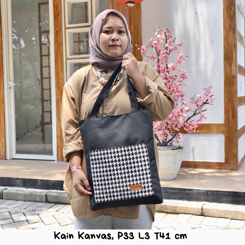 Tote Bag Kanvas Pria / Wanita Trendy Motif Print Besar Pakai Resleting Jean Tote cowok simpel