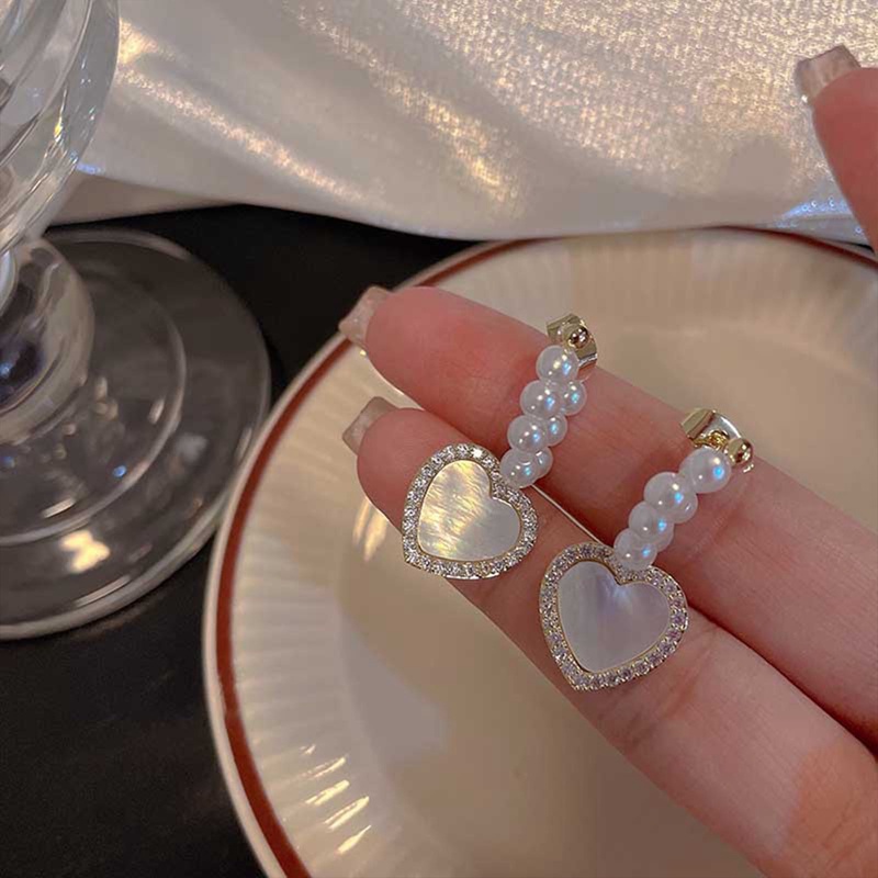 Desain Fashion Mutiara Berlian Anting Hati Temperamen Manis Anting Wanita Perhiasan Tinggi Pasangan Aksesoris Pesta Ulang Tahun