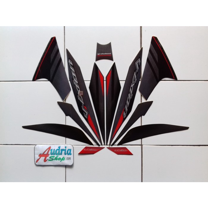 

TERLARIS | Stiker Striping Motor Yamaha New Vixion 2014 Hitam
