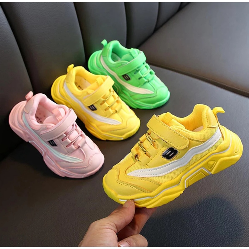 Terbaru Sepatu Sneakers Anak Perempuan AS 136