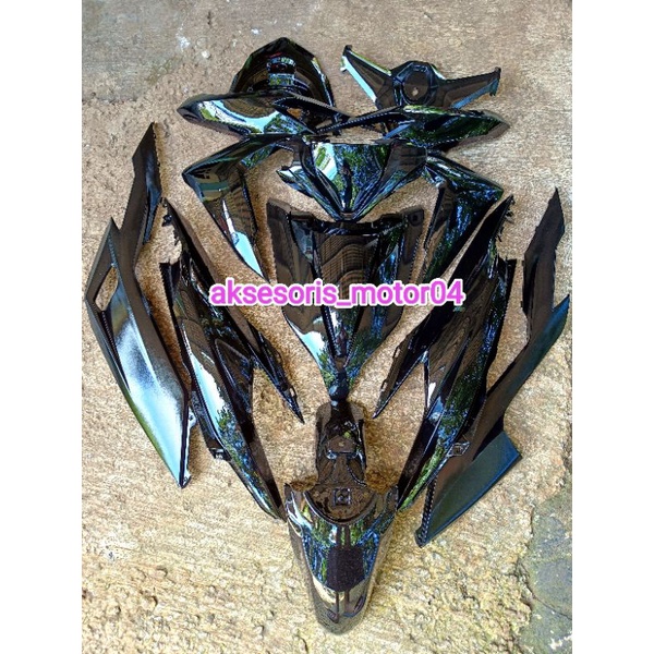 cover body full halus honda vario new 125 150 tahun 2018 2019 2020 2021 2022 hitam glossy ( cat admi