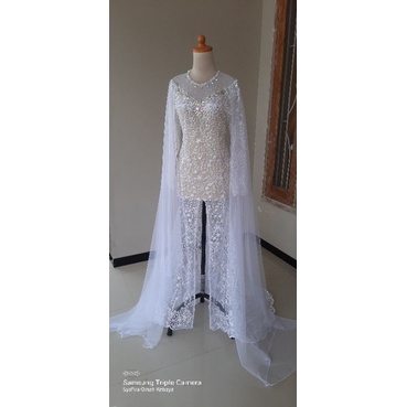 Kebaya Ekor mutiara dada plus slayer pundak