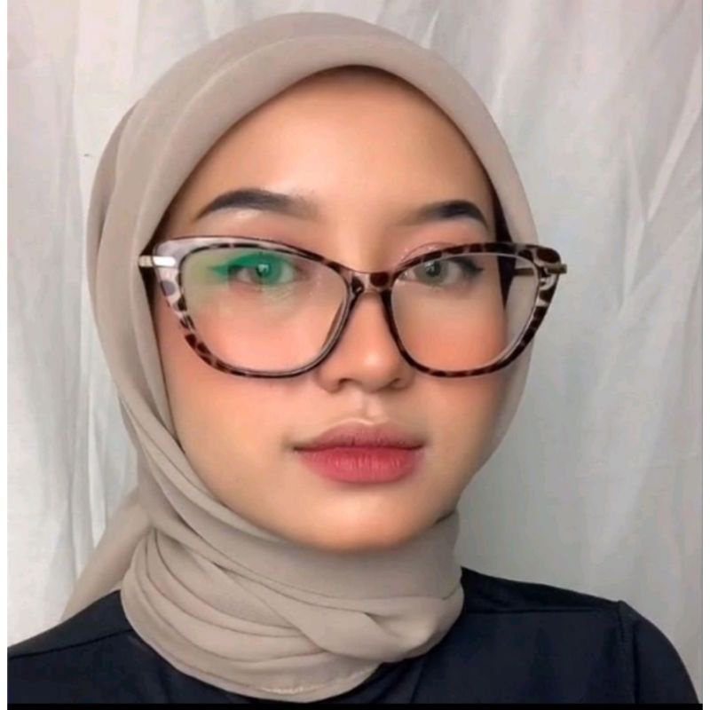 0FRAME KACAMATA SEMI CAT EYE KODE (AYUMI) PAKET LENSA BLUECROMIC