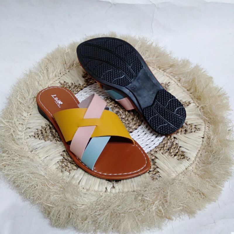 Sandal Flat Wanita Terbaru Sendal Sol karet Tidak licin