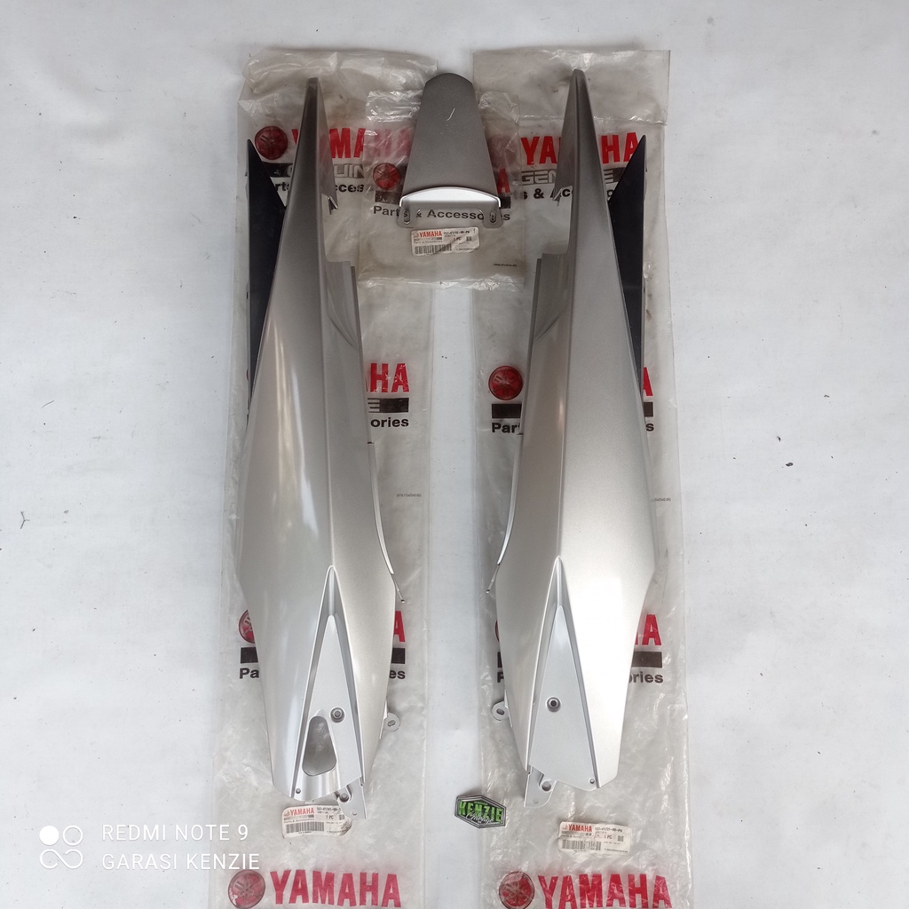 Cover body belakang Yamaha Jupiter MX Lama Old Silver Original YGP 1