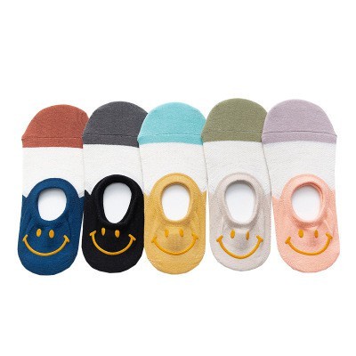 ⭐𝐈𝐇𝐒 𝟎𝟔𝟐 𝐋𝐚𝐦𝐩𝐮𝐧𝐠⭐️Kaos Kaki Wanita Motif Smiley Kaos Kaki Fashion Kaos Kaki Pendek Japanese Ankle Socks