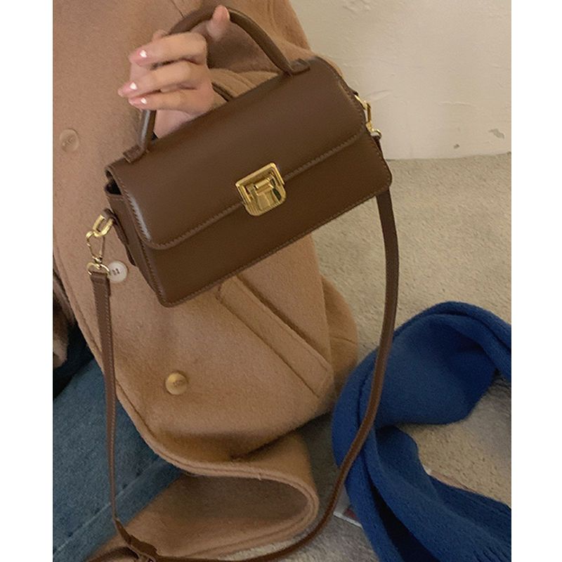 Red Retro tas tangan tas wanita 2022 musim dingin baru trendi fashion Messenger tas Korea niche all-match in Messenger tas