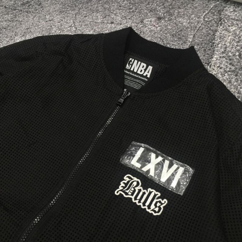 Bomber Track jaket NBA chicago bulls LXVI original second brand preloved thrift