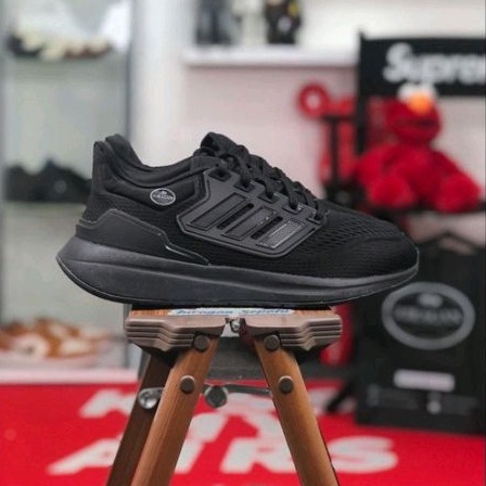Adidas EQ21 Run &quot;Triple Black&quot;