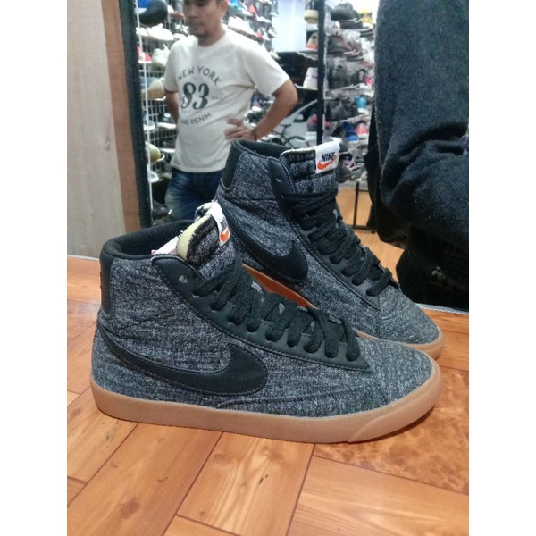 Nike Blazer High