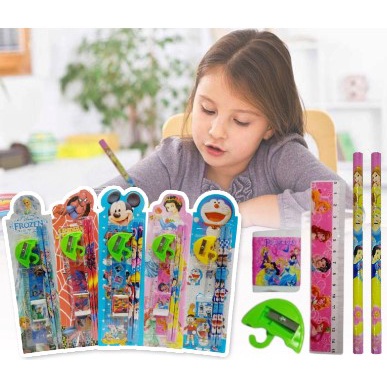 

Paket Lengkap Alat Tulis Pensil Penghapus Rautan Penggaris Karakter Kartun 5In1 / Mini Stationery Set Character ATK Peralatan Menulis 5 In 1 Souvenir Hadiah kado Motif Disney Doraemon Frozen Spiderman Mickey Princess Lucu Unik [MF]