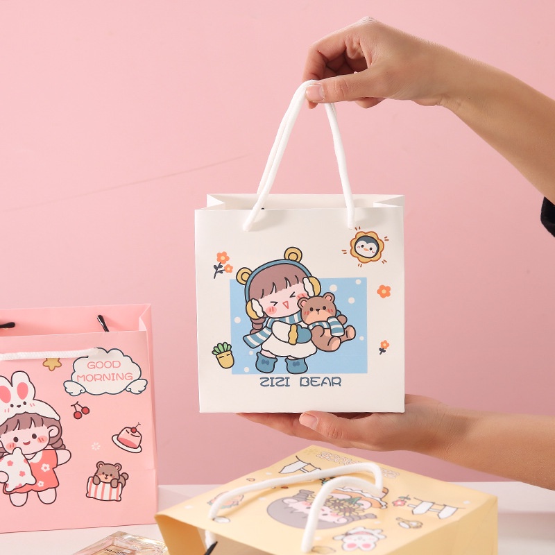 PAPER BAG MOTIF KARTUN JEPANG AESTHETIC/ TAS KADO AESTHETIC/ GOODIE BAG MOTIF KARTUN JEPANG