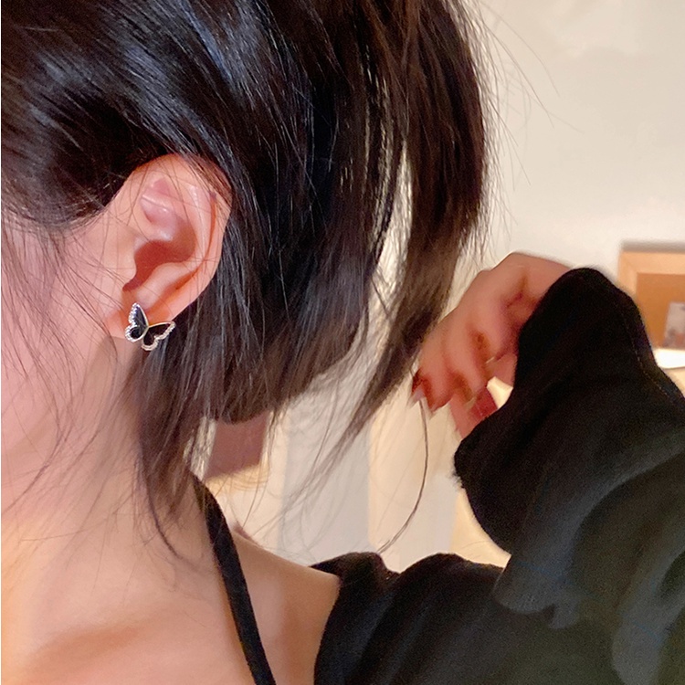 YEEZII Anting Tusuk Kupu-Kupu Untuk Wanita Silver Earring Perhiasan Aksesoris Sederhana