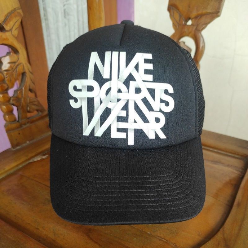 Topi Nike Trucker Second