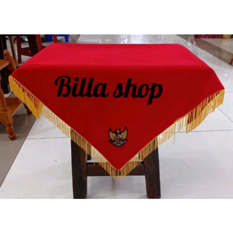 

Alas Baki Beludru Merah Rumbai kuning ready stock