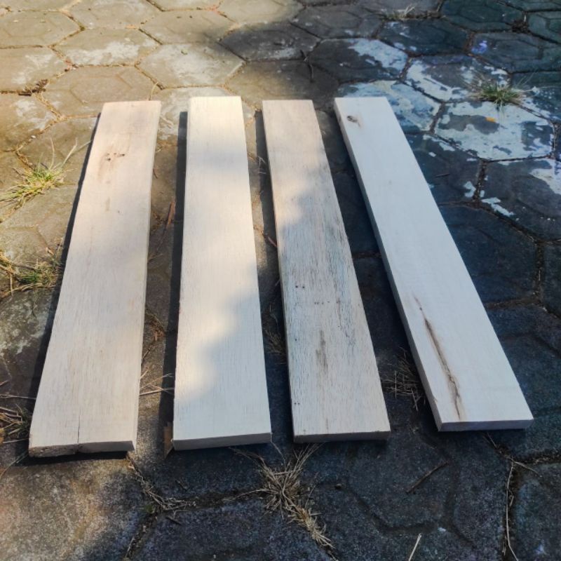 Kayu Sengon Laut / Albasia Tebal 2cm Lebar 12cm & Panjang 100cm