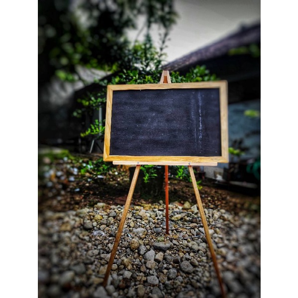 

Papan Kapur Tulis Hitam Black Board Menu Cafe Wedding Ukuran 60×80cm Frame Kayu Jati Belanda & Penyangga Bonus Kapur & Penghapus