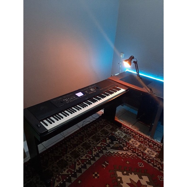 Piano Digital Yamaha DGX-650