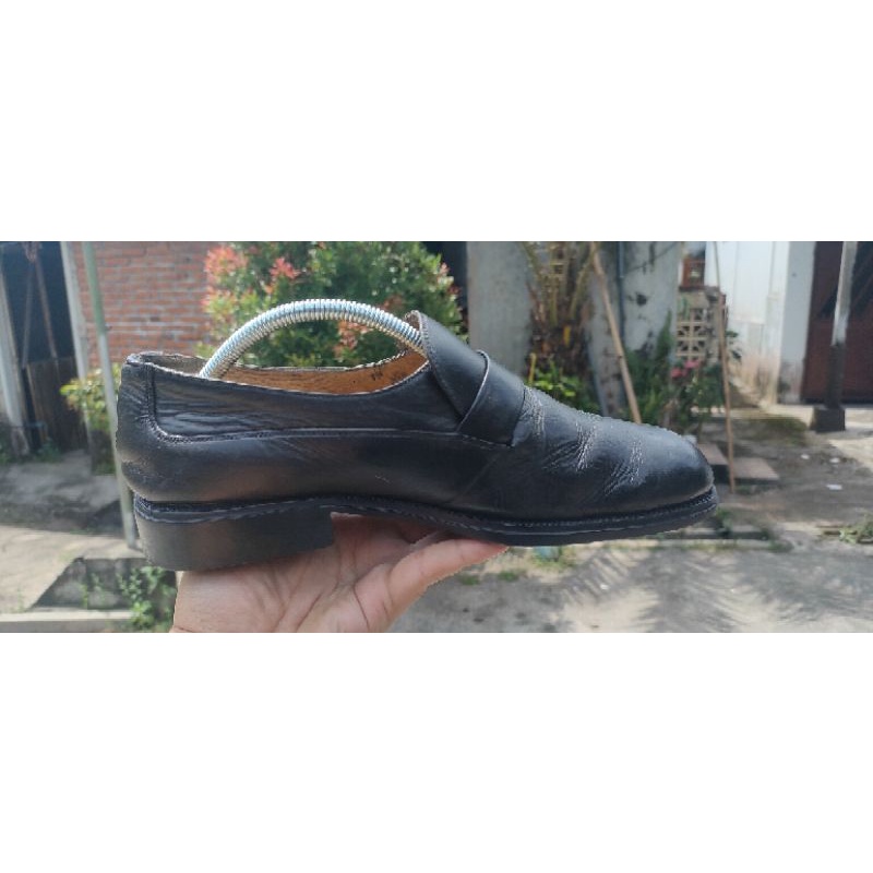 Sepatu Kulit Pantofel Pria Watchout Original UK 42
