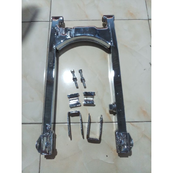 Arem megapro primus sudah chrome bahan ORI (AREM+SETELAN BAHAN AREM TIDAK KROPOS/RETAK)