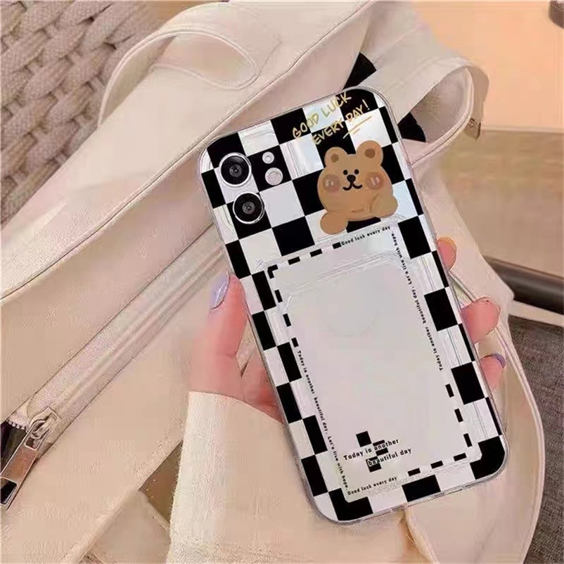 Soft Case Silikon TPU Motif Hati Untuk Phone Case For iPhone 14 13 12 11 Pro Max Se 2020 X XR Xs Max iPhone 7 8 Plus Checkerboard Love Phone Case Card Bag Holder Case All-Inclusive Camera Soft Silicone Protection TPU Back Cover