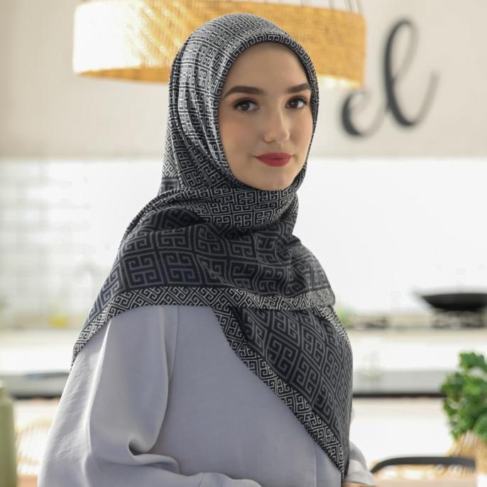 TERLARIS Jilbab Turki Miss Color hijab voal premium katun import 120x120-30 /JILBAB SEGIEMPAT/JILBAB INSTAN/JILBAB SPORT/JILBAB BERGO/JILBAB MOTIF/JILBAB PARIS PREMIUM/JILBAB BELLA SQUARE