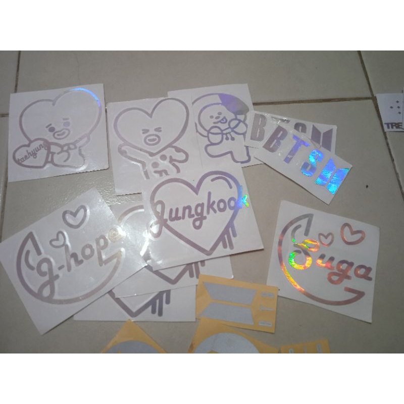 stiker hologram bts bt21 dekorasi lightstick