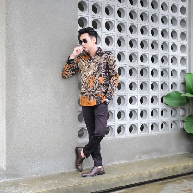 baju batik pria lengan panjang modern terlaris asli solo terbaru kertojoyo batik premium KJ 32