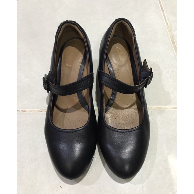 Clarks shoes original