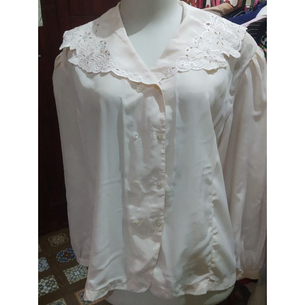 BLOUSE WANITA TANGAN BALON KERAH SAILORMOON PRELOVED LIKE NEW