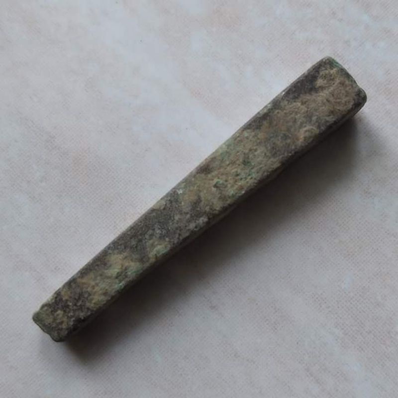 Benda Unik Antik Mirip Pasak / Gada Kecil Temuan Galian Darat