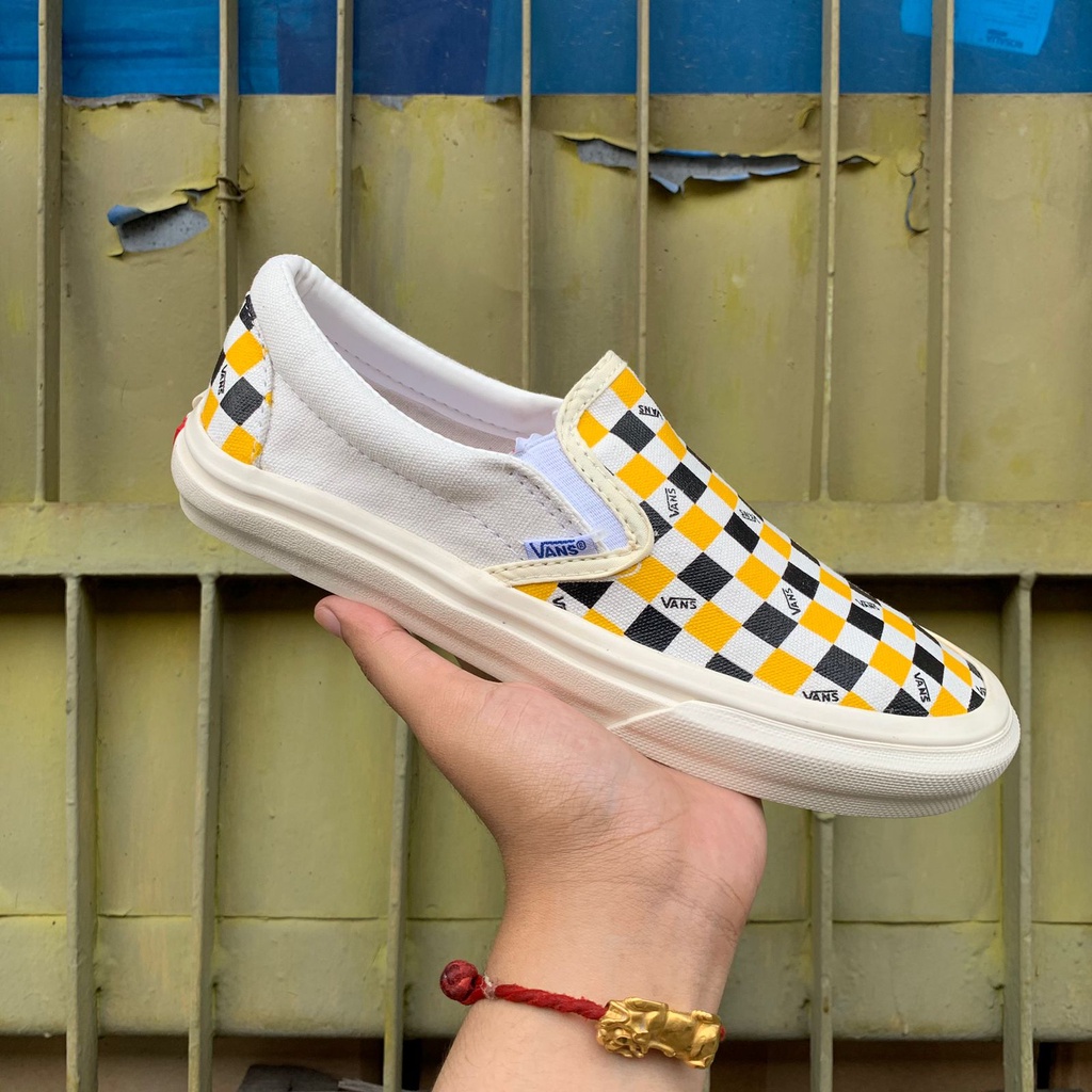 Sepatu Sneakers Vans Slip On Slop Yellow Motif Kotak Putih Kuning  Couple Cewek Cowok Kado Hadiah Hangout Santai Jalan