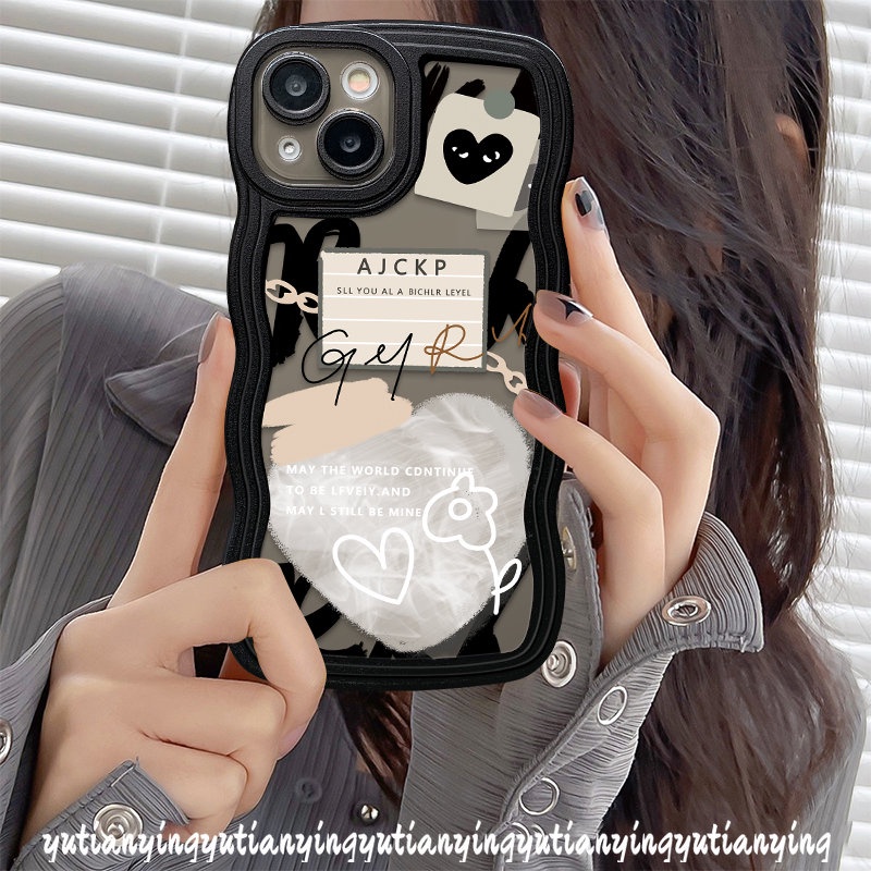 IPHONE Ins Lucu Cinta Hati Graffiti Case Kompatibel Untuk Iphone11 14 13 12 Pro Max 7plus 8plus 6 6s 8 7 Plus XR 14Plus X XS Max SE 2020 Comme des Garcons Lembut TPU Cover