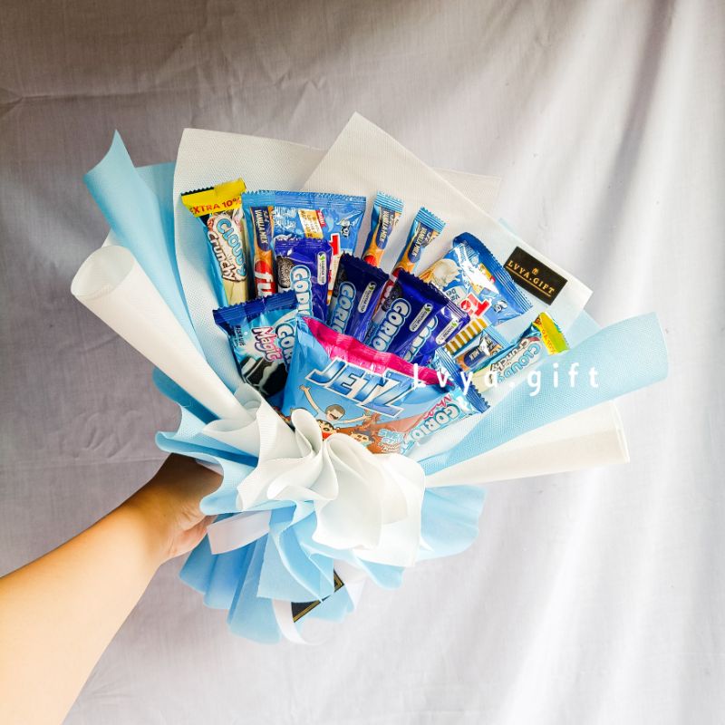 (SNACK 0055) Buket snack serba biru | Buket snack wisuda | Buket snack ulang tahun | Buket anniversary | Buket hari guru | Buket hari ibu | hadiah wisuda | kado ulang tahun