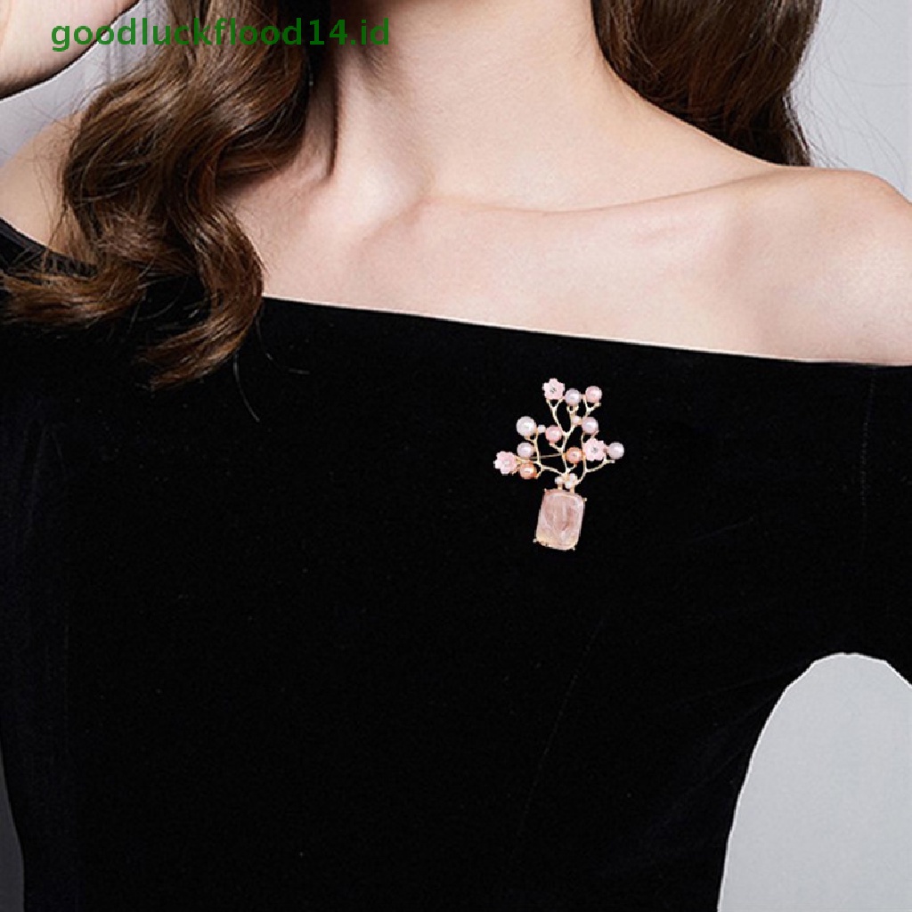 [GOOGFOUR] 1pc Bros Bunga Romantis Pink Plum Blossom Mutiara Batu Logam Jas Kerah Pin  [Atasan]