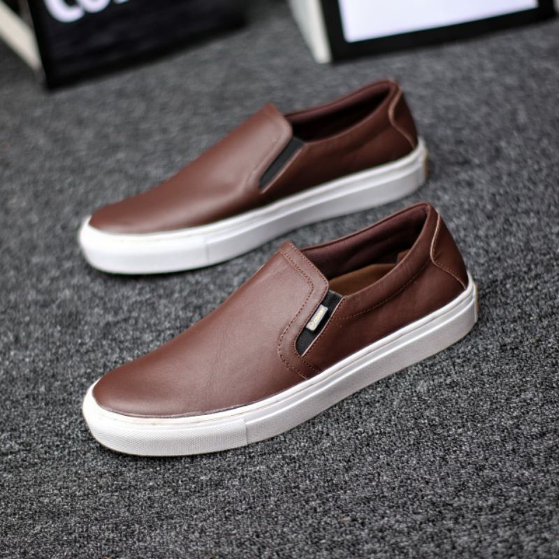 Sepatu Casual Pria Sneakers Tanpa Tali Slip On Kulit Asli Slop Santai Main Kerja Kuliah Murah