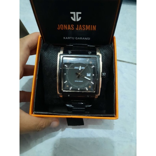 jam jonas jasmine baru